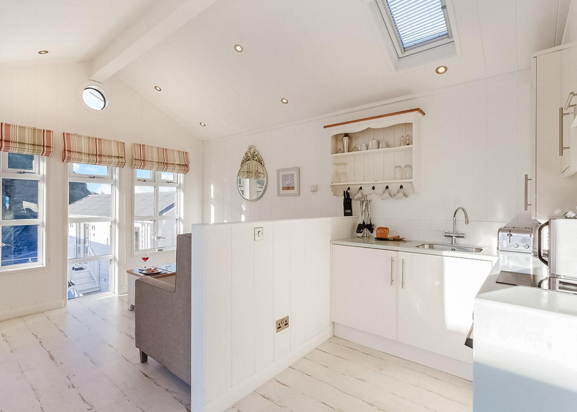 Beach Cove Coastal Retreat Ilfracombe Room photo